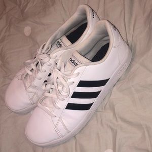 Adidas Grand Court Sneakers